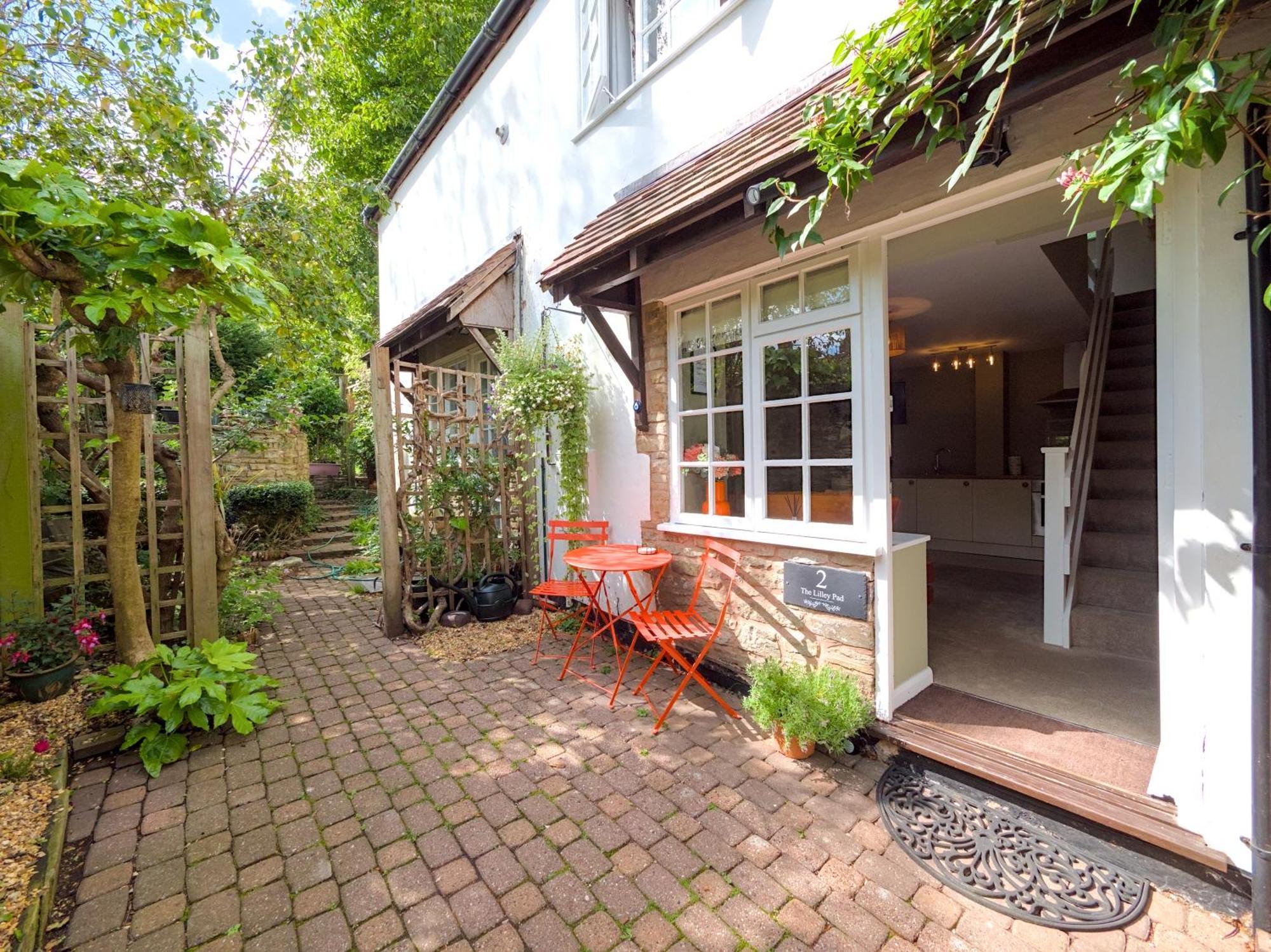 The Lilley Pad In Ludlow Cosy, Central, Perfect For Couples, Netflix & Parking Permit Exterior foto